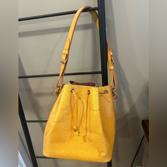 Louis Vuitton Vintage Yellow Epi Leather Noe GM Drawstring Bucket Shoulder Bag - Picture 1 of 14